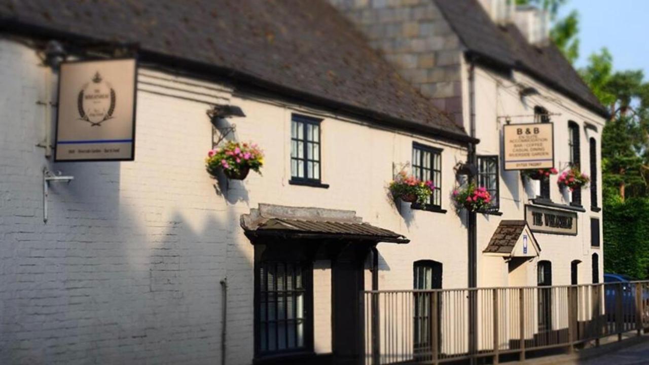 The Wheatsheaf Wilton (Wiltshire) Exterior foto