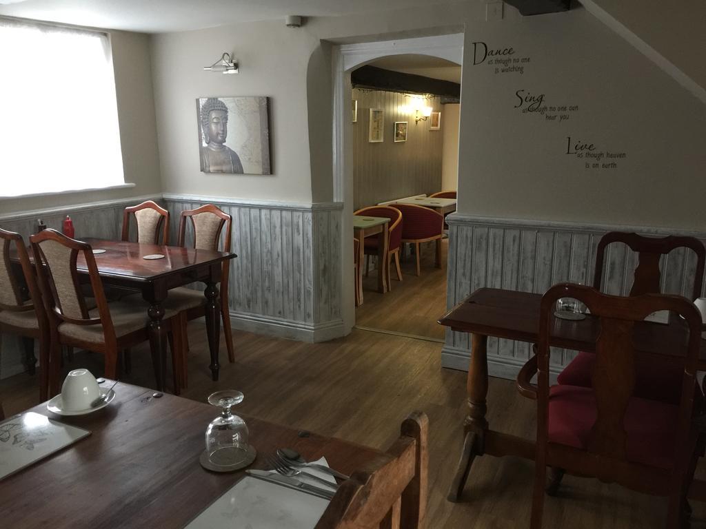 The Wheatsheaf Wilton (Wiltshire) Exterior foto